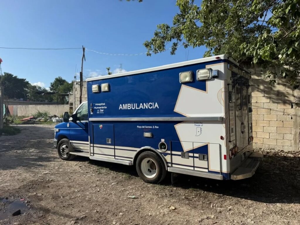 Nuestra primera ambulancia, donada por One World Medics.